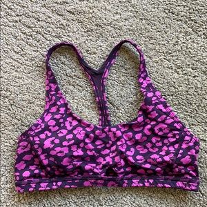 Lululemon sports bra